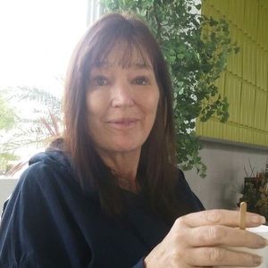 Meet your Posher, Evelyn